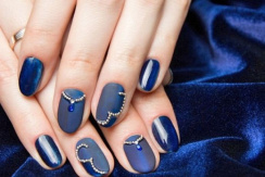 Скидка 50% на маникюр, педикюр, наращивание и покрытие ногтей Shellac Скидка 50% на маникюр, педикюр, наращивание и покрытие ногтей Shellac